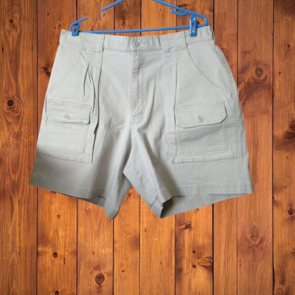 Cabela's Women's Size 18 Reg Khaki Beige Cargo Shorts Pockets Utility - Picture 1 of 5